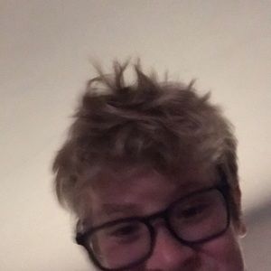 Meet your Posher, Isaiah